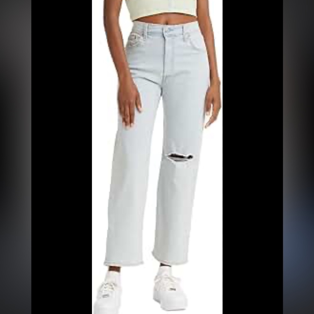 Levi’s Ribcage Straight Ankle Super High Rise Light Wash size 27